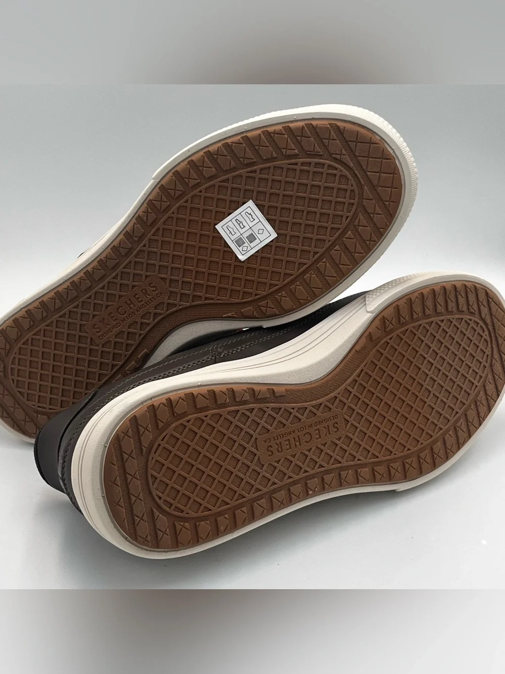 Skechers Arch Fit Slip-ins Arch Support Sneakers Men’s 10 Chocolate